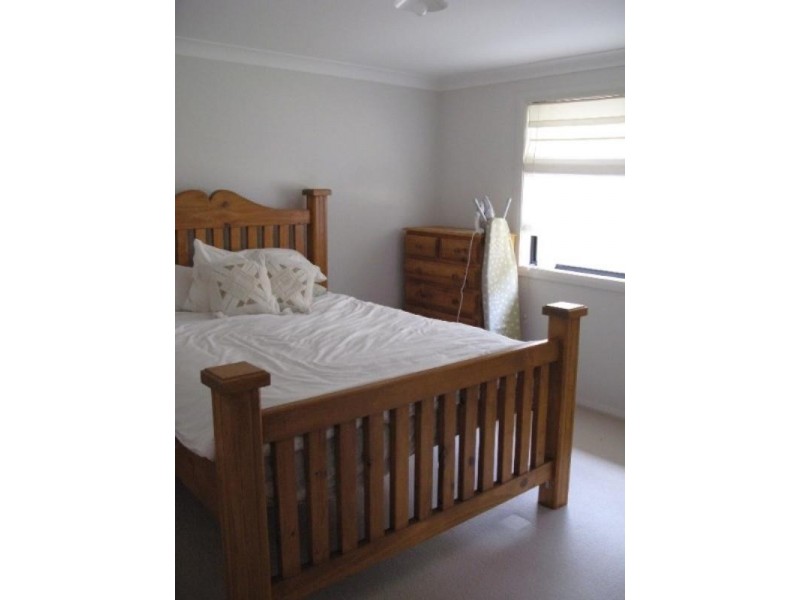 1 Bangalore Place, Cameron Park NSW 2285