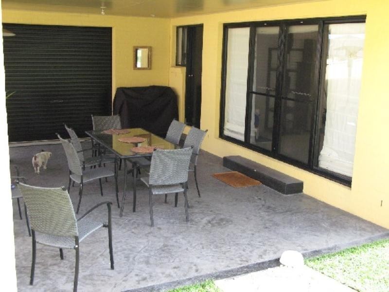 1 Bangalore Place, Cameron Park NSW 2285