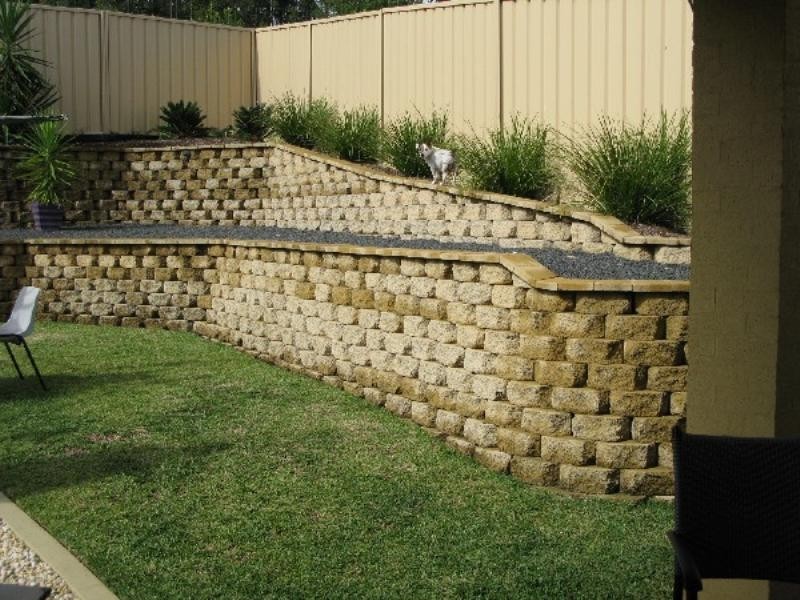 1 Bangalore Place, Cameron Park NSW 2285