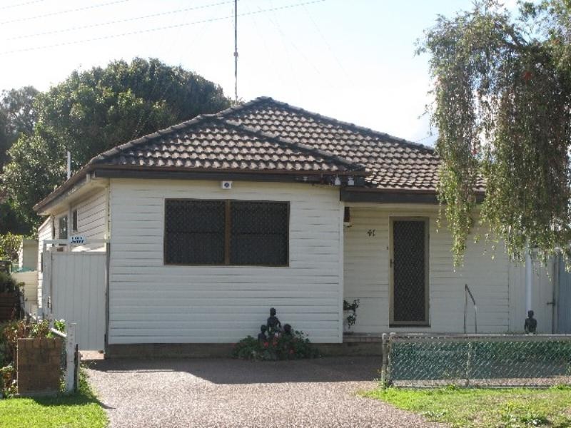 41 Marks Point Road, Marks Point NSW 2280