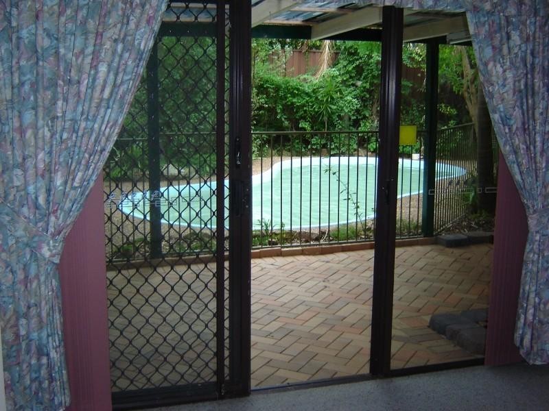17 Clare Close, Eleebana NSW 2282