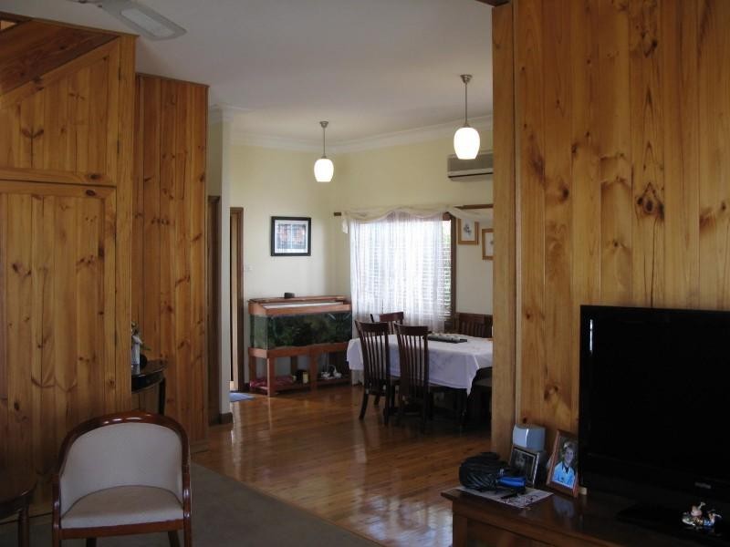 30 Railway Street, Dudley NSW 2290