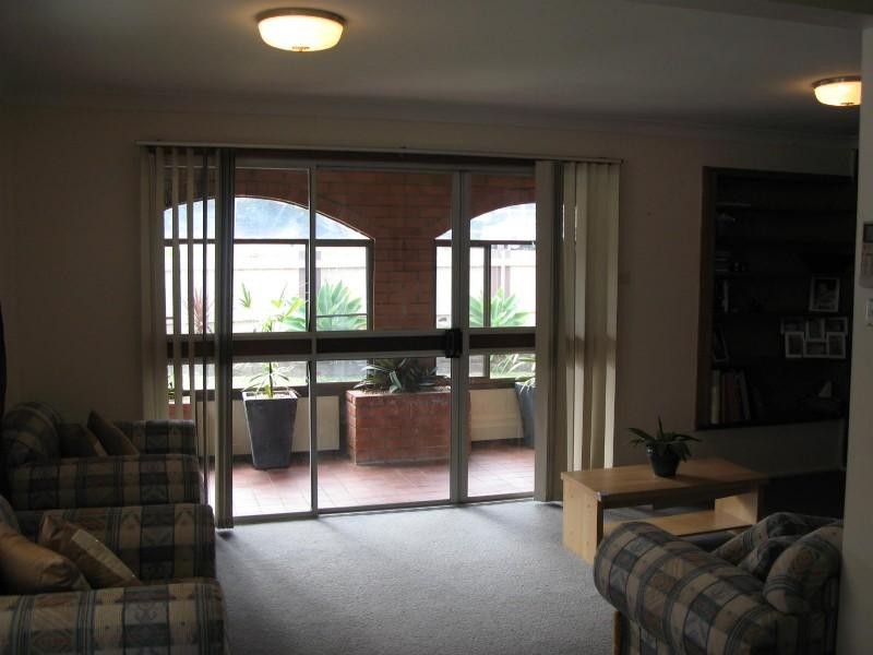 284 Pacific Highway, Belmont North NSW 2280