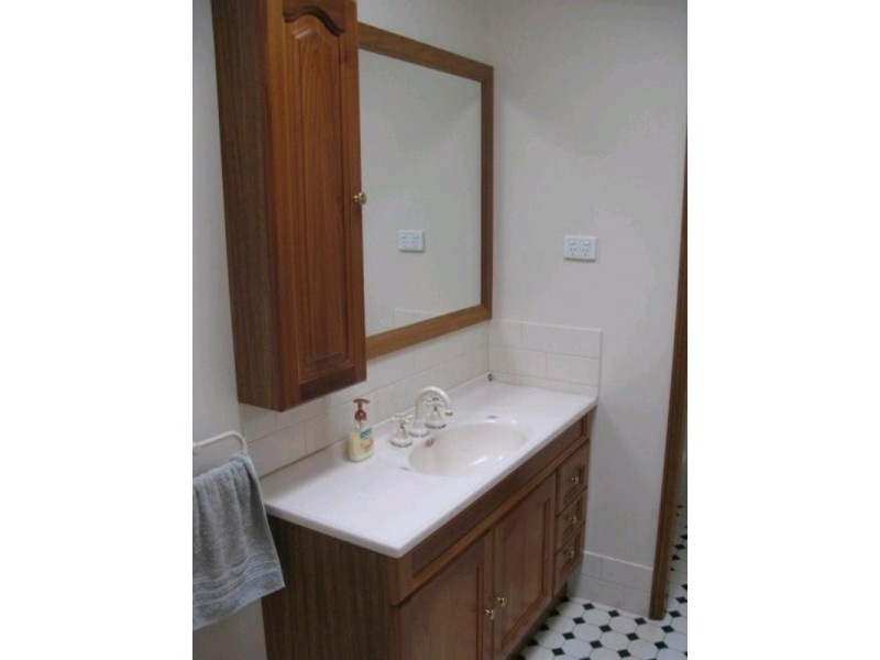 6 Baronet Close, Floraville NSW 2280