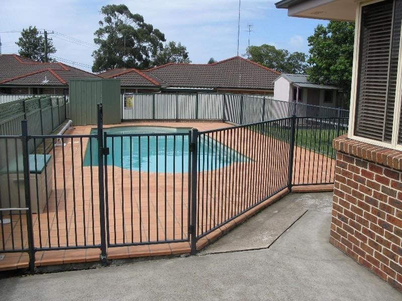 6 Baronet Close, Floraville NSW 2280