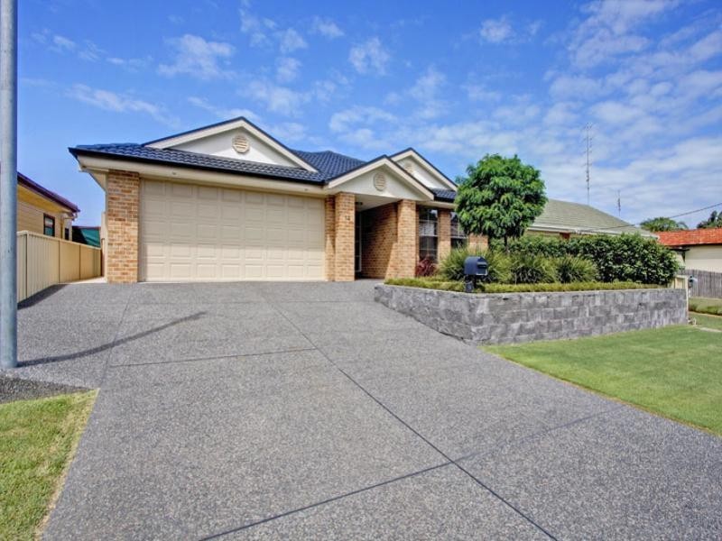 12 Haddon Crescent, Marks Point NSW 2280