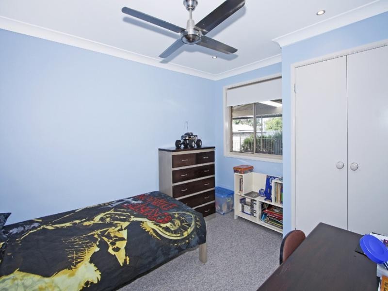 12 Haddon Crescent, Marks Point NSW 2280