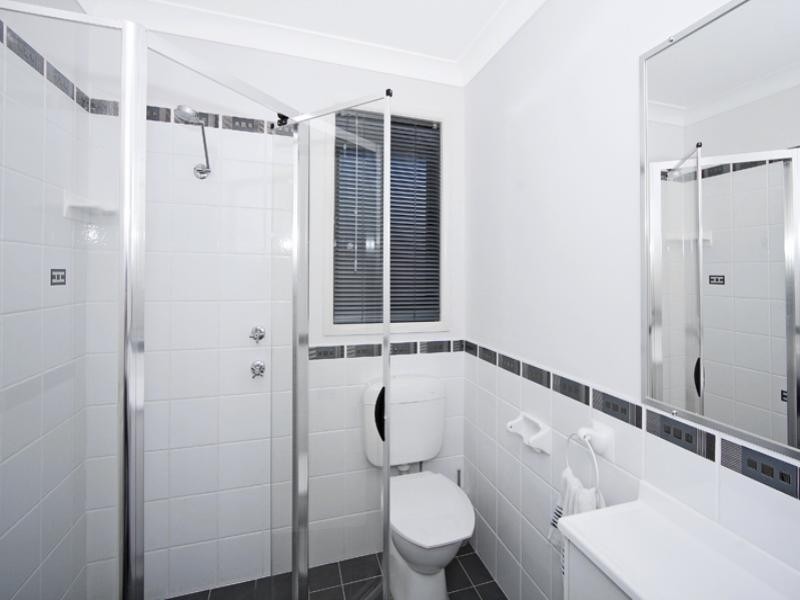 12 Haddon Crescent, Marks Point NSW 2280