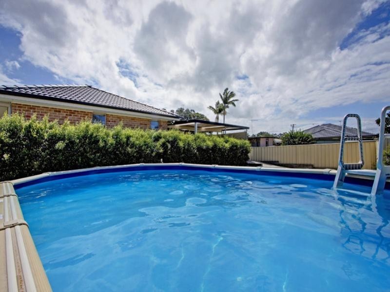 12 Haddon Crescent, Marks Point NSW 2280