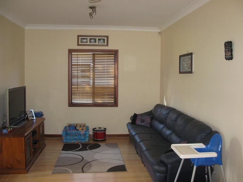 19 York Crescent, Belmont North NSW 2280
