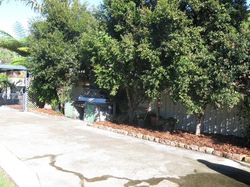 19 York Crescent, Belmont North NSW 2280