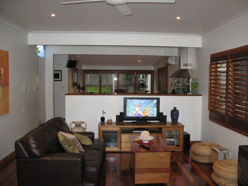 87 Wommara Avenue, Belmont North NSW 2280