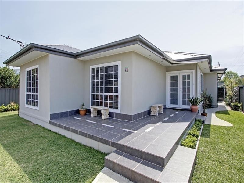 34 Piriwal Street, Pelican NSW 2281