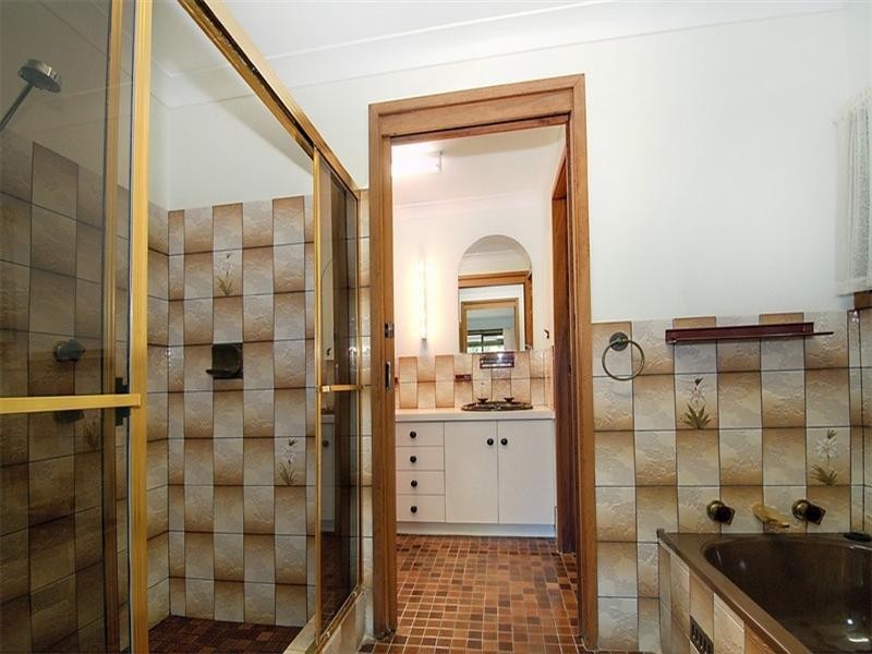 3 Barralong Street, Belmont North NSW 2280
