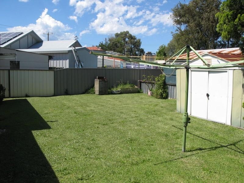 22 Marks Street, Belmont NSW 2280