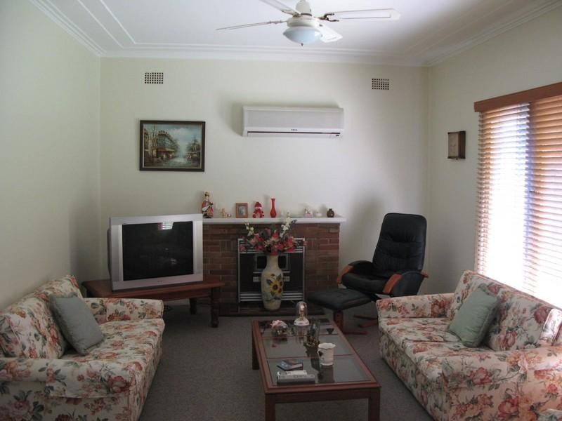 286 Pacific Highway, Belmont North NSW 2280