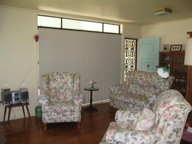 9 Bell Street, Belmont North NSW 2280