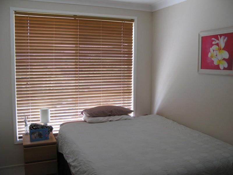 1 Camelot Crescent, Valentine NSW 2280