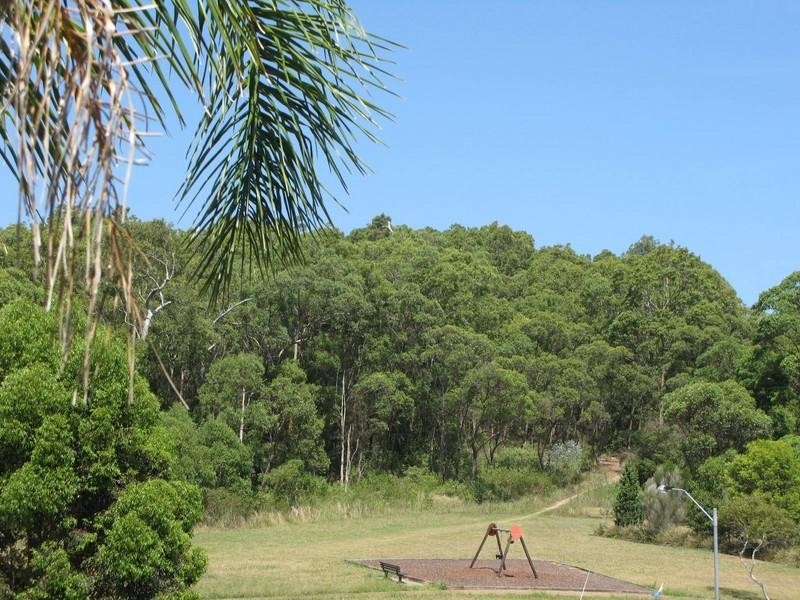 1 Camelot Crescent, Valentine NSW 2280