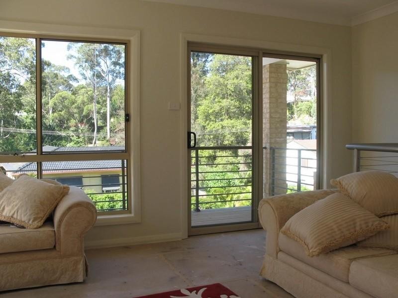 8 Hillhouse Street, Charlestown NSW 2290