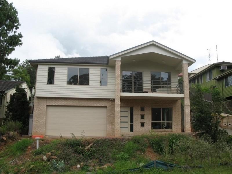 8 Hillhouse Street, Charlestown NSW 2290