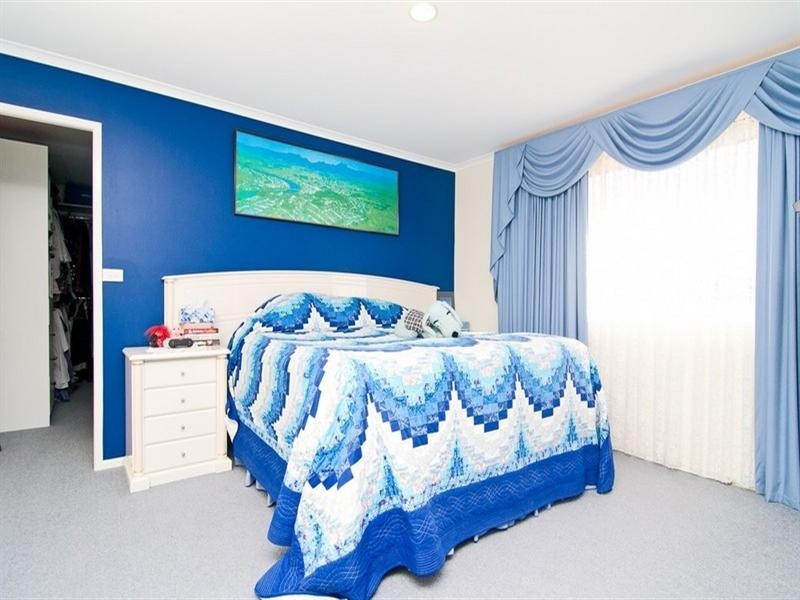 25 Spinnaker Ridge Way, Belmont NSW 2280