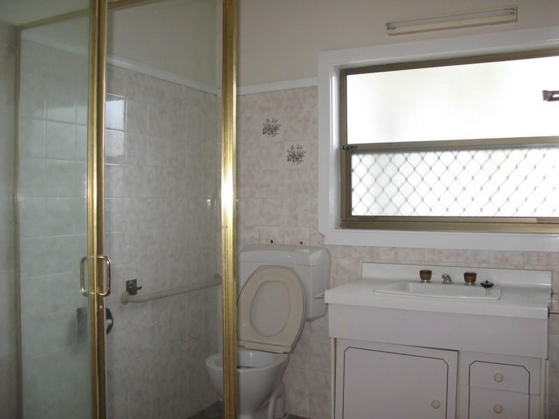 10 Hitchcock Avenue, Belmont NSW 2280