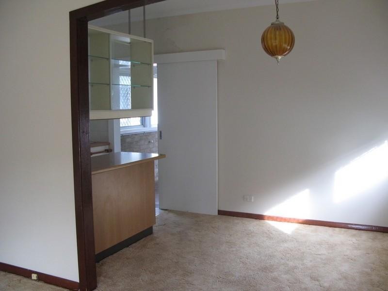 10 Hitchcock Avenue, Belmont NSW 2280