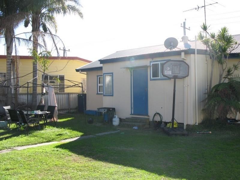 37 Karog Street, Pelican NSW 2281