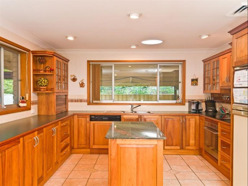 1 Haig Street, Belmont NSW 2280