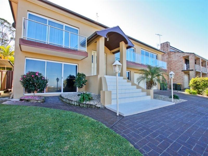 10 Barralong Street, Belmont North NSW 2280