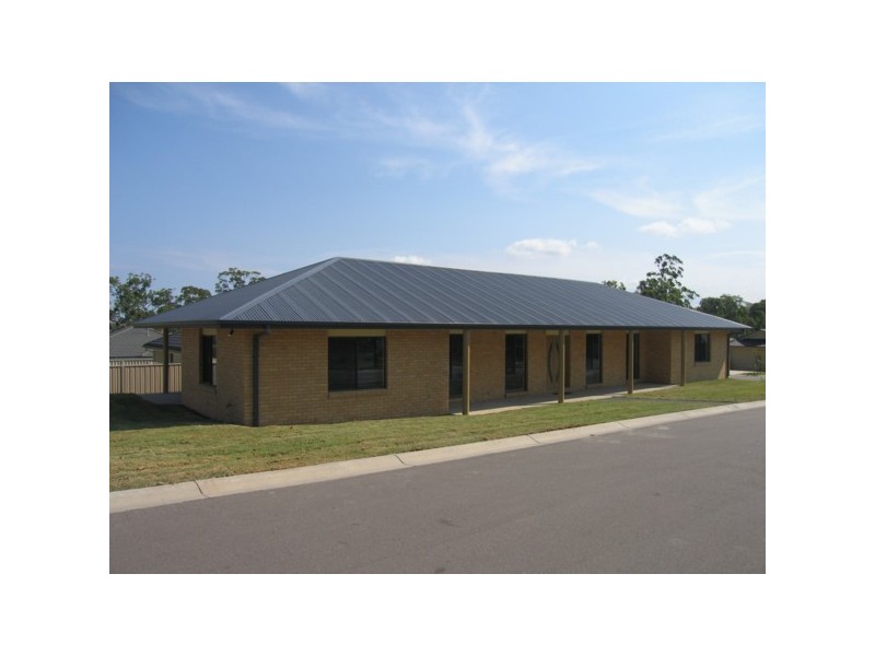 12 Janus Close, Cameron Park NSW 2285