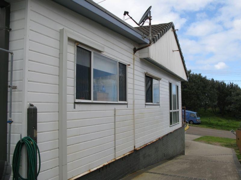 27 Pacific Drive, Swansea Heads NSW 2281