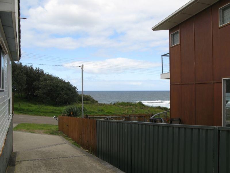 27 Pacific Drive, Swansea Heads NSW 2281