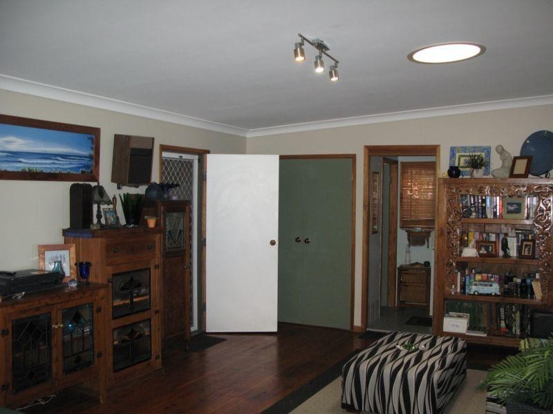 27 Pacific Drive, Swansea Heads NSW 2281