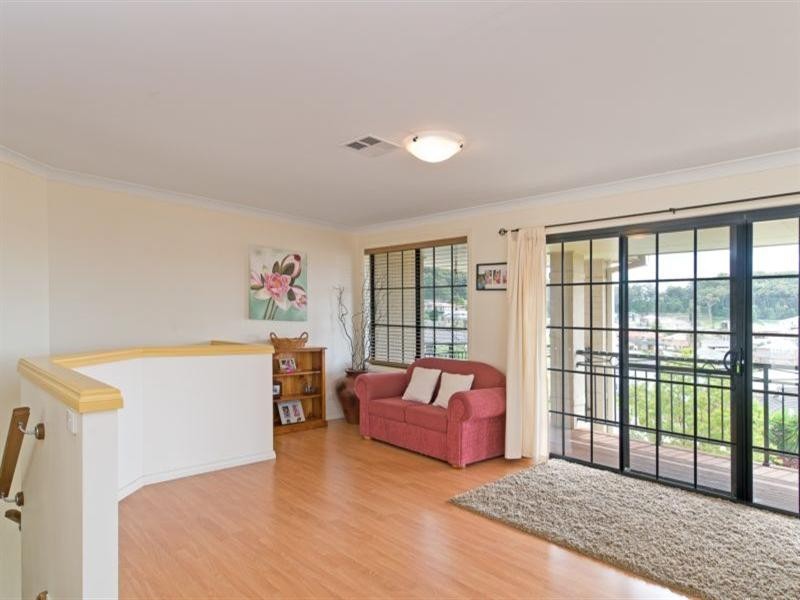 37 Pebble Beach, Belmont NSW 2280