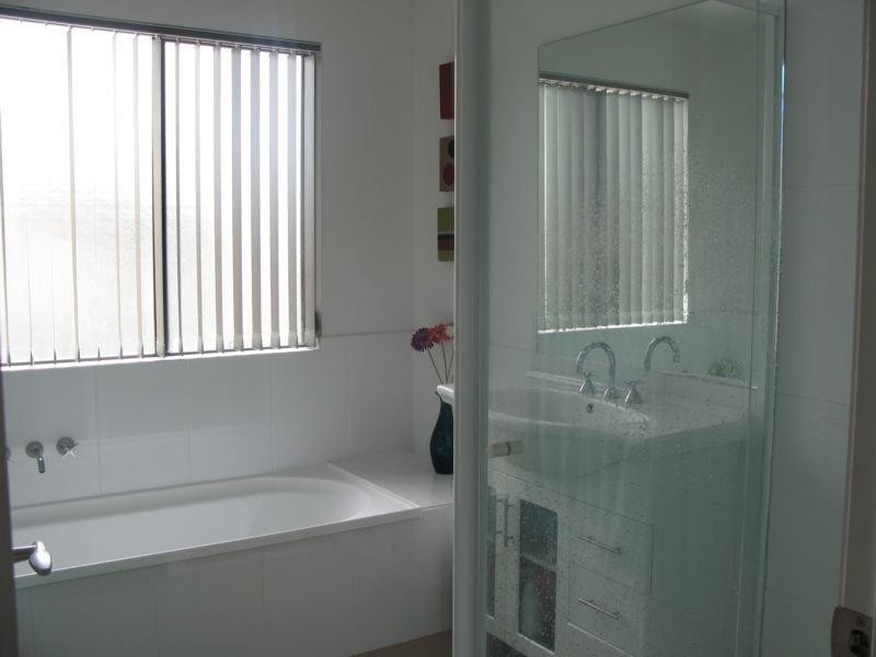 24/346 Pacific Highway, Belmont North NSW 2280