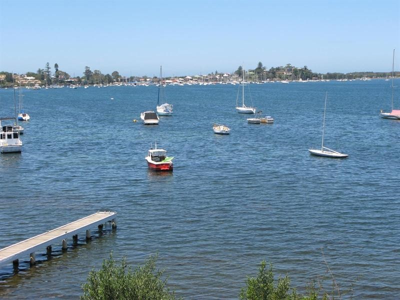 92 Ross Street, Belmont NSW 2280