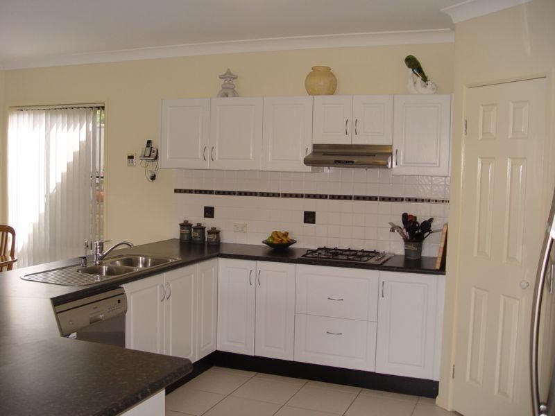 11 NANCY Close, Cameron Park NSW 2285