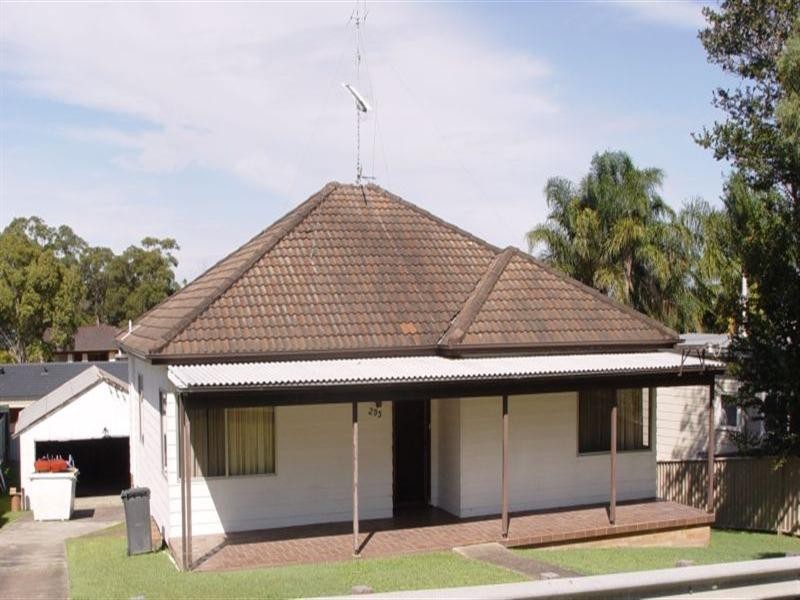 295 Pacific Highway, Belmont North NSW 2280