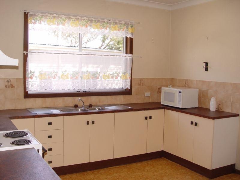 295 Pacific Highway, Belmont North NSW 2280