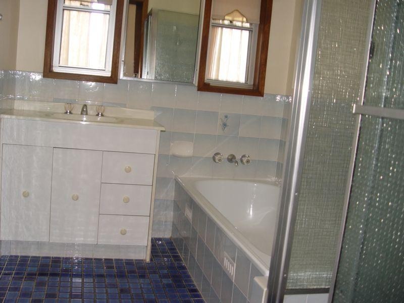 295 Pacific Highway, Belmont North NSW 2280