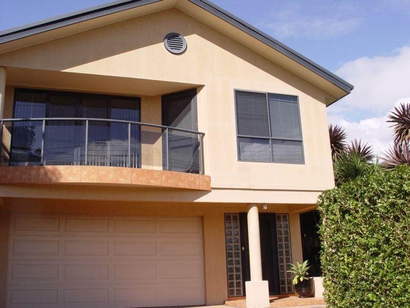 62 Jonathon Street, Eleebana NSW 2282