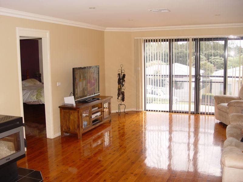 62 Jonathon Street, Eleebana NSW 2282