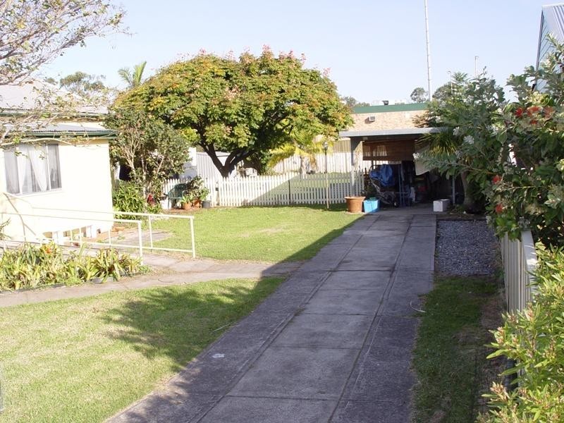 42 Marks Point Road, Marks Point NSW 2280