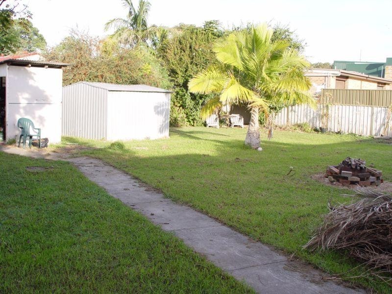 42 Marks Point Road, Marks Point NSW 2280