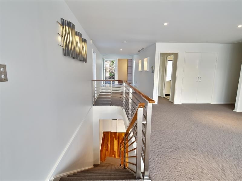 9 Bareki Road, Eleebana NSW 2282