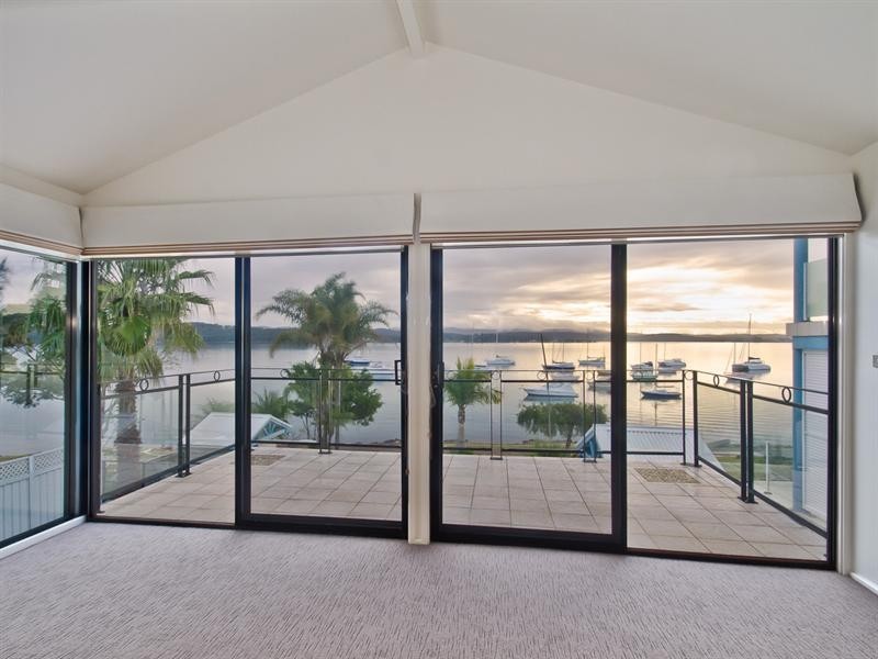 9 Bareki Road, Eleebana NSW 2282