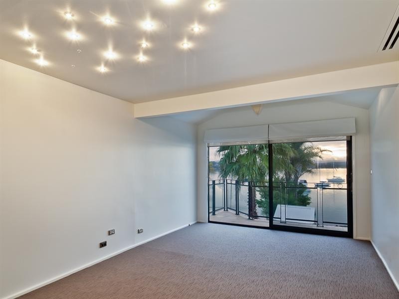 9 Bareki Road, Eleebana NSW 2282