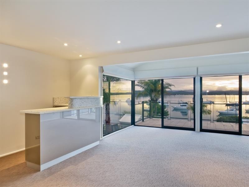 9 Bareki Road, Eleebana NSW 2282